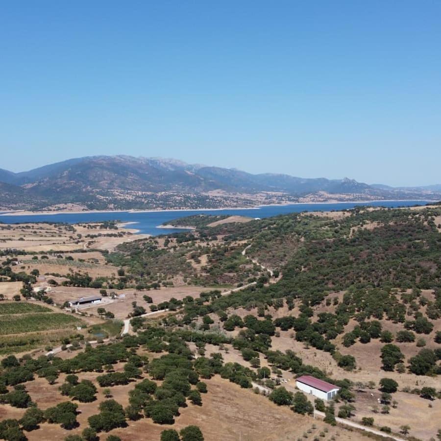 Agriturismo Pedru Caddu Tula Buitenkant foto
