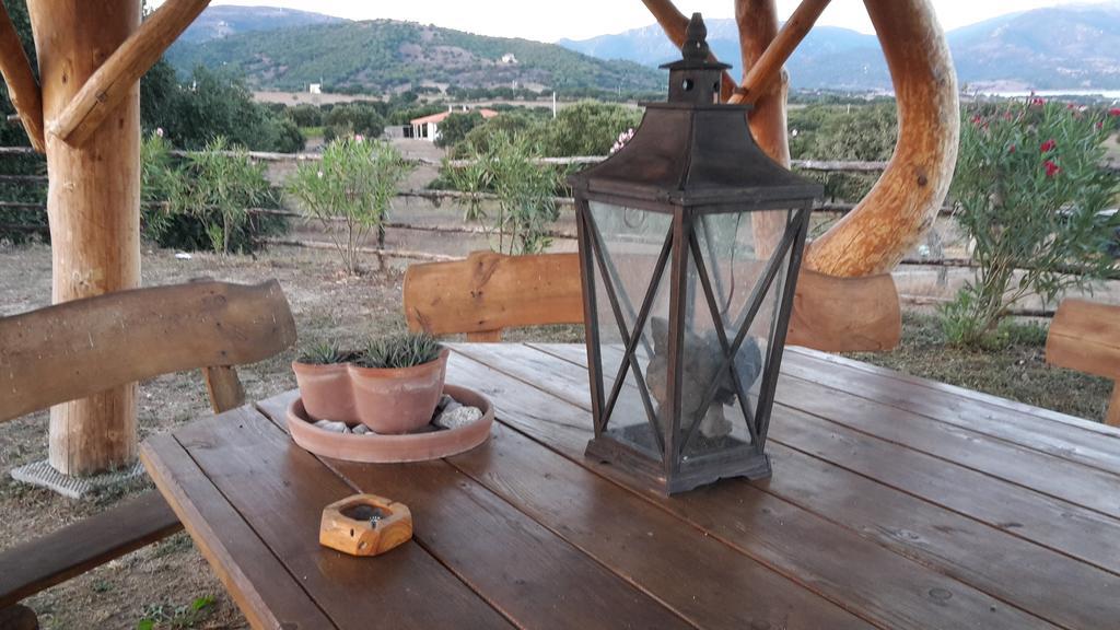 Agriturismo Pedru Caddu Tula Buitenkant foto
