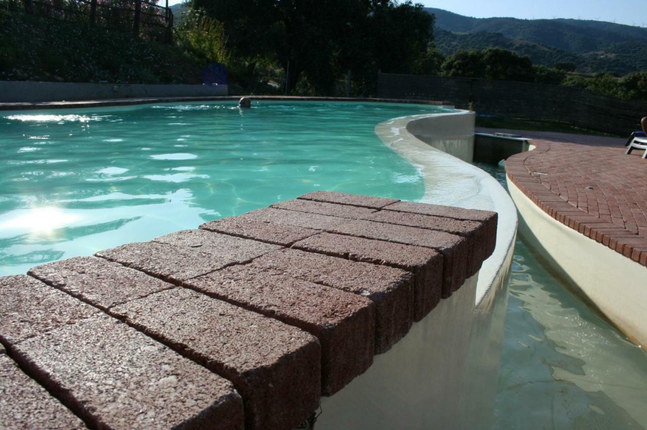 Agriturismo Pedru Caddu Tula Buitenkant foto